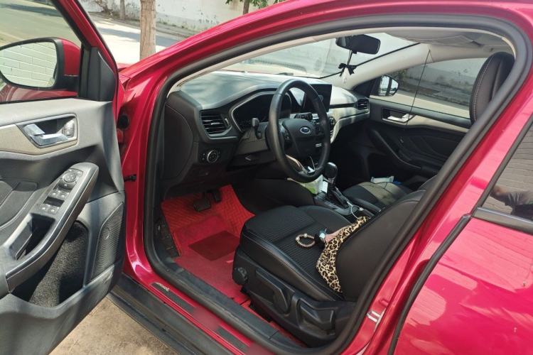 Used Ford Focus 2019 Hatchback 1.5L Automatic Trendy Version China VI Standard Driver Seat