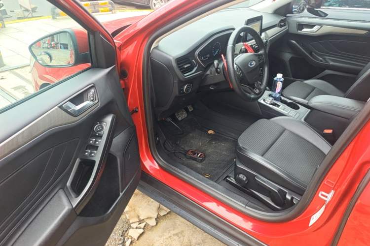 Used Ford Focus 2019 Hatchback EcoBoost 180 Automatic Trendy Model Driver Seat