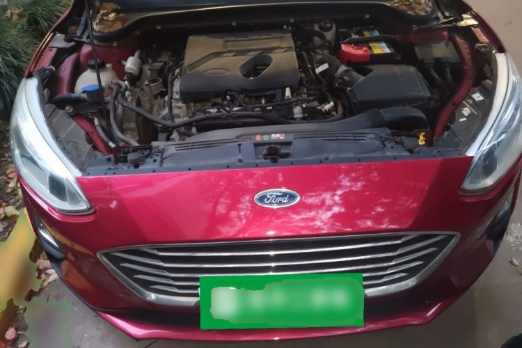Used Ford Focus 2019 Hatchback 1.5L Automatic Trendy Version China VI Standard Engine Bay