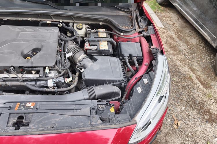 Used Ford Focus 2019 Hatchback EcoBoost 180 Automatic Titanium Edition Engine Bay Left