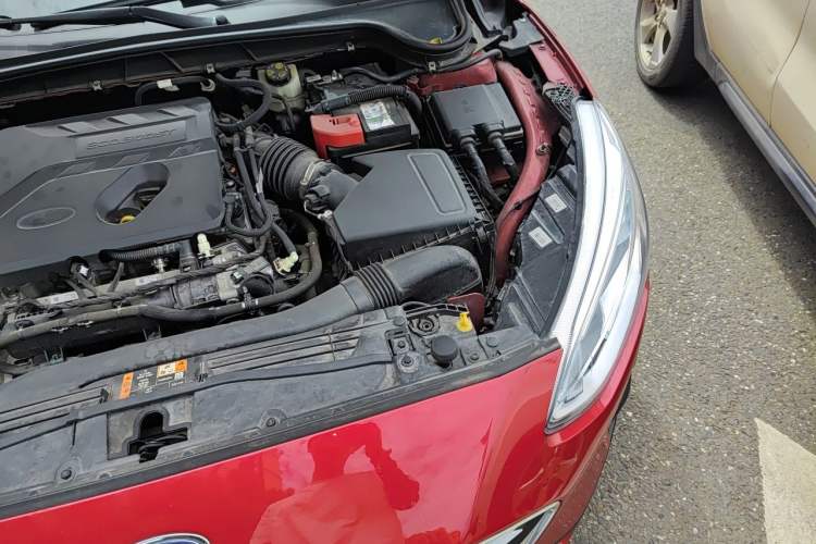 Used Ford Focus 2019 Sedan EcoBoost 180 Automatic Trend Edition Engine Bay Left