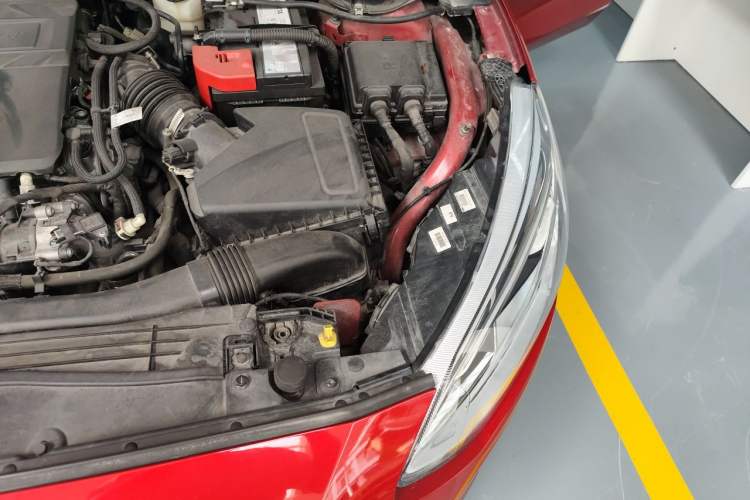 Used Ford Focus 2019 Sedan EcoBoost 180 Automatic Trend Edition Engine Bay Left
