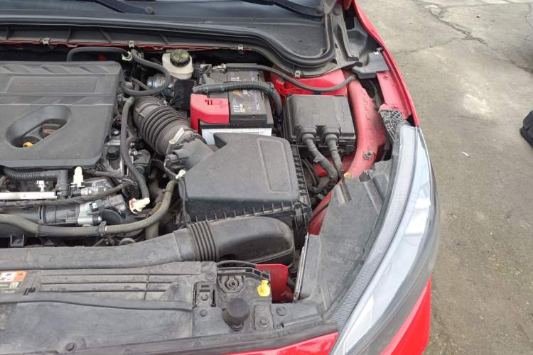 Used Ford Focus 2019 Hatchback EcoBoost 180 Automatic ST Line Engine Bay Left