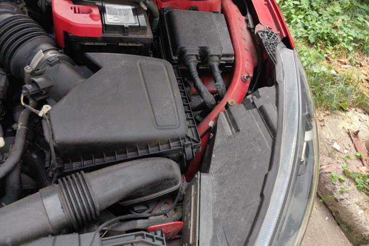 Used Ford Focus 2019 Hatchback EcoBoost 180 Automatic ST Line Engine Bay Left
