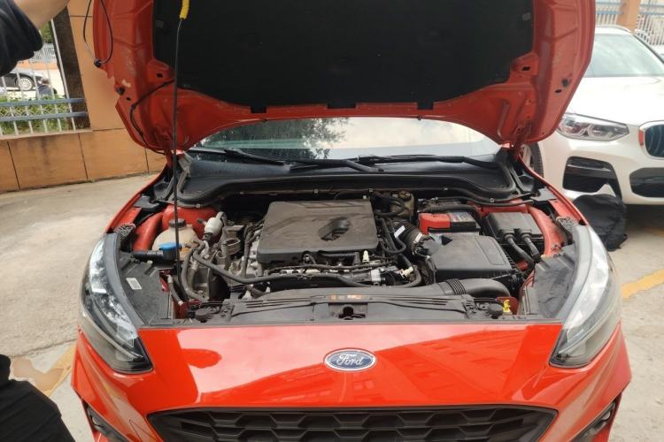 Used Ford Focus 2019 Hatchback EcoBoost 180 Automatic ST Line Engine Bay