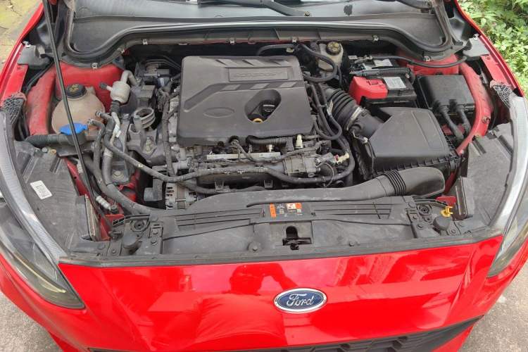 Used Ford Focus 2019 Hatchback EcoBoost 180 Automatic ST Line Engine Bay