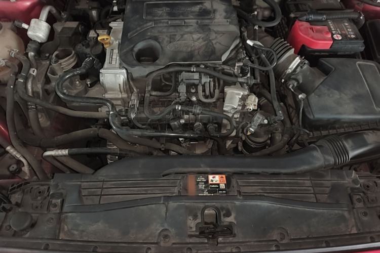 Used Ford Focus 2019 Sedan EcoBoost 125 Automatic Trendy Model China VI Standard Engine Bay