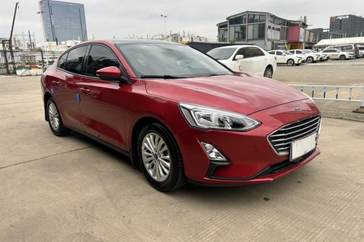 Used Ford Focus 2019 Sedan EcoBoost 180 Automatic Trend Edition Exterior 3
