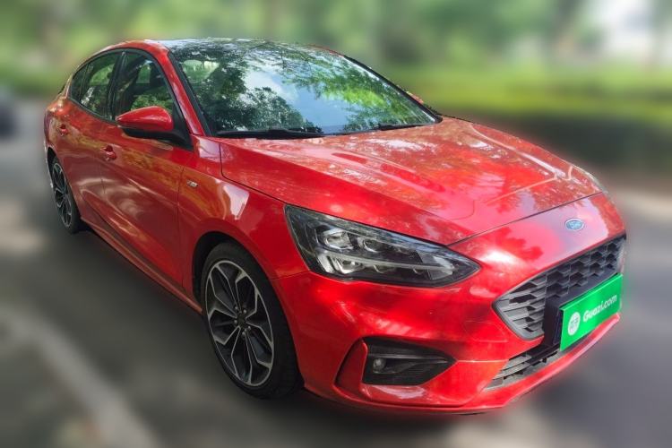 Used Ford Focus 2019 Sedan EcoBoost 180 Automatic ST Line Front Right 45 Deg