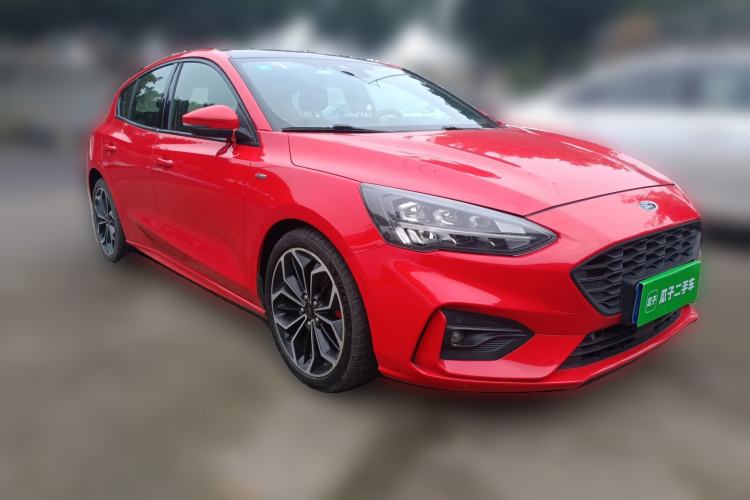 Used Ford Focus 2019 Hatchback EcoBoost 180 Automatic ST Line Front Right 45 Deg