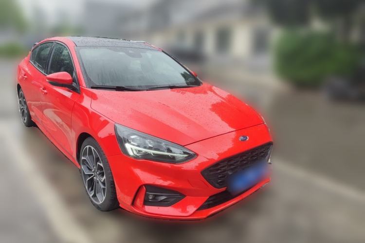 Used Ford Focus 2019 Sedan EcoBoost 180 Automatic ST Line Front Right 45 Deg