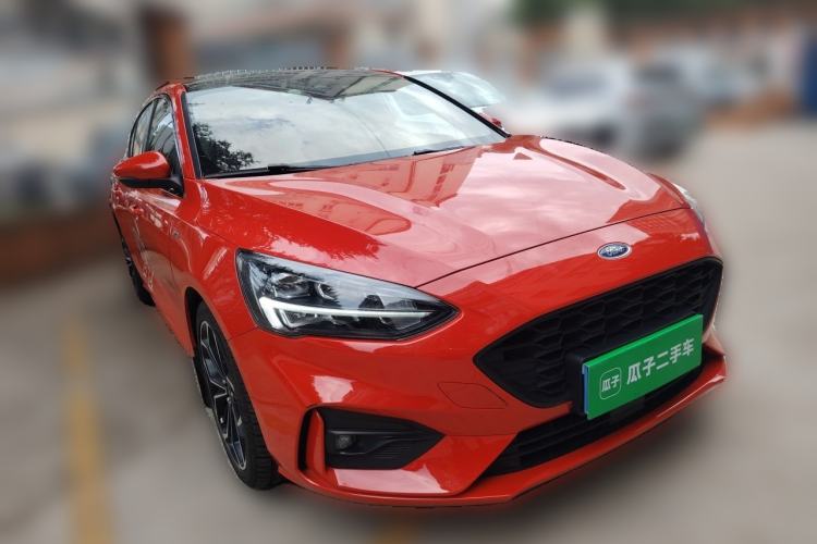 Used Ford Focus 2019 Hatchback EcoBoost 180 Automatic ST Line Front Right 45 Deg