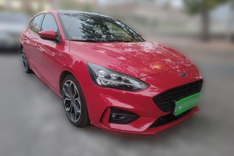 Used Ford Focus 2019 Hatchback EcoBoost 180 Automatic ST Line Front Right 45 Deg