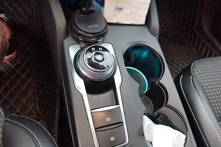 Used Ford Focus 2019 Hatchback EcoBoost 180 Automatic Trendy Model Gear Lever