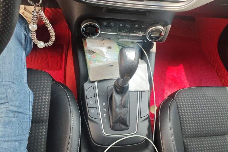 Used Ford Focus 2019 Hatchback 1.5L Automatic Trendy Version China VI Standard Gear Lever