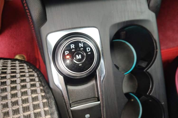 Used Ford Focus 2019 Hatchback EcoBoost 180 Automatic ST Line Gear Lever