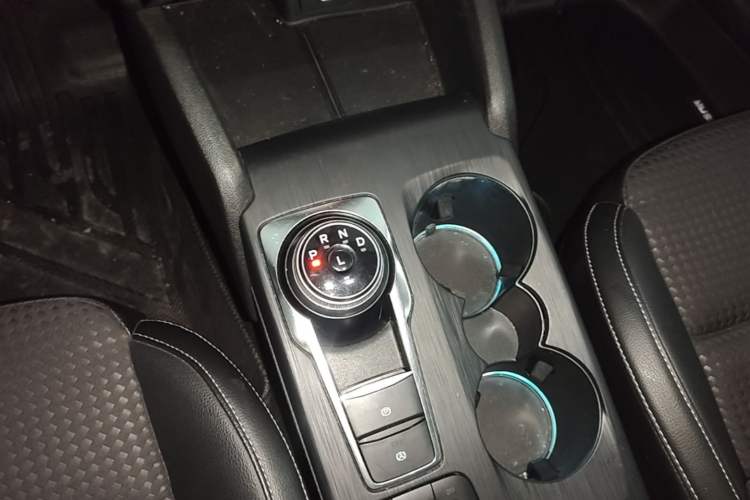 Used Ford Focus 2019 Sedan EcoBoost 125 Automatic Trendy Model China VI Standard Gear Lever