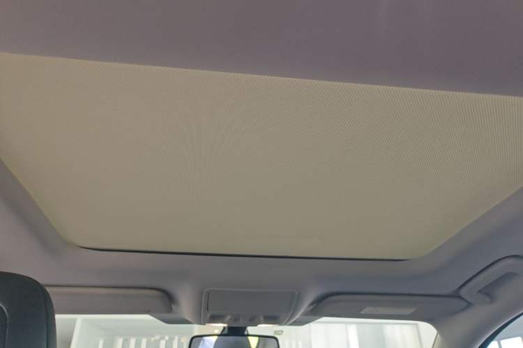 Used Ford Focus 2019 Sedan EcoBoost 125 Automatic Trendy Model China VI Standard Headliner