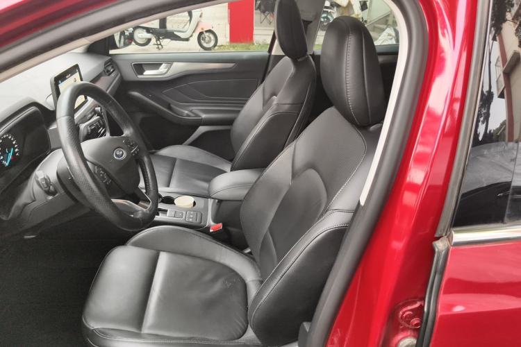Used Ford Focus 2019 Hatchback EcoBoost 180 Automatic Titanium Edition Left Front Seat