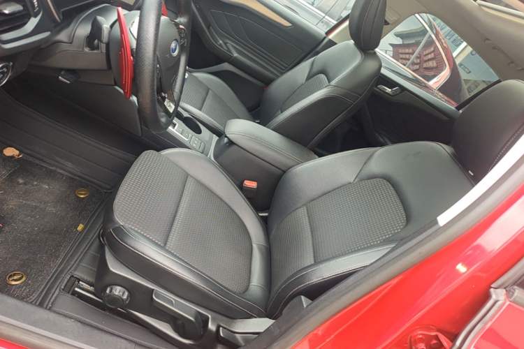 Used Ford Focus 2019 Hatchback EcoBoost 180 Automatic Trendy Model Left Front Seat