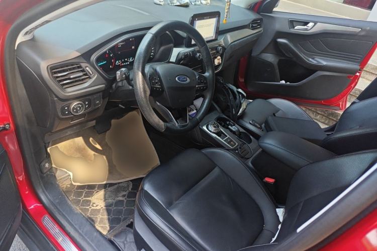 Used Ford Focus 2019 Sedan EcoBoost 180 Automatic Titanium Edition Left Front Seat