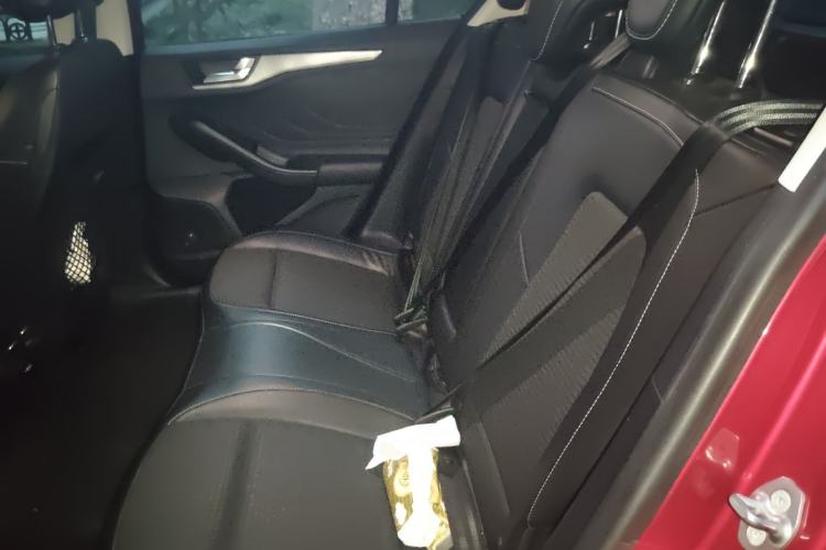 Used Ford Focus 2019 Hatchback 1.5L Automatic Trendy Version China VI Standard Left Rear Seat