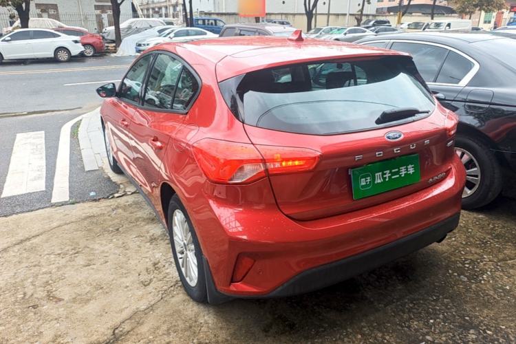 Used Ford Focus 2019 Hatchback EcoBoost 180 Automatic Trendy Model Rear Left 45 Deg