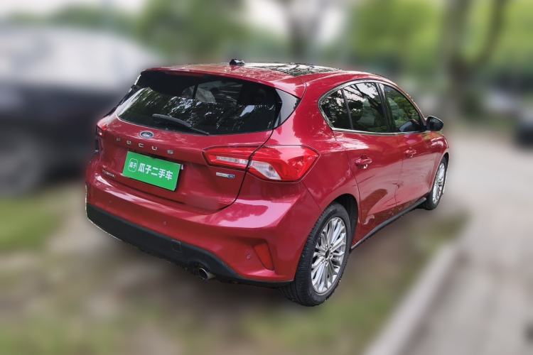 Used Ford Focus 2019 Hatchback EcoBoost 180 Automatic Titanium Edition Rear Right 45 Deg