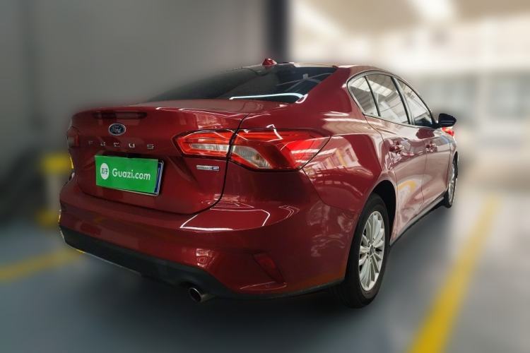 Used Ford Focus 2019 Sedan EcoBoost 180 Automatic Trend Edition Rear Right 45 Deg