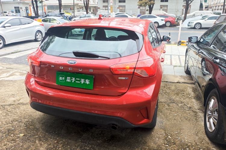 Used Ford Focus 2019 Hatchback EcoBoost 180 Automatic Trendy Model Rear Right 45 Deg