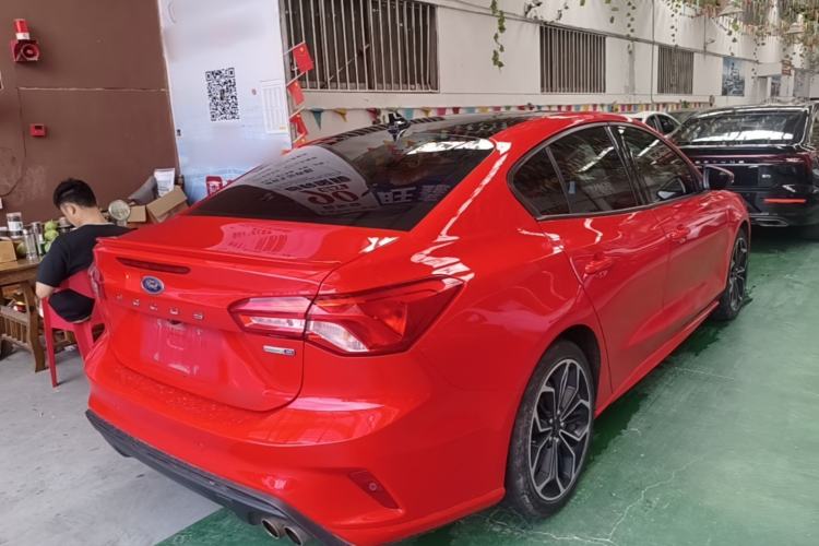 Used Ford Focus 2019 Sedan EcoBoost 180 Automatic ST Line Rear Right 45 Deg