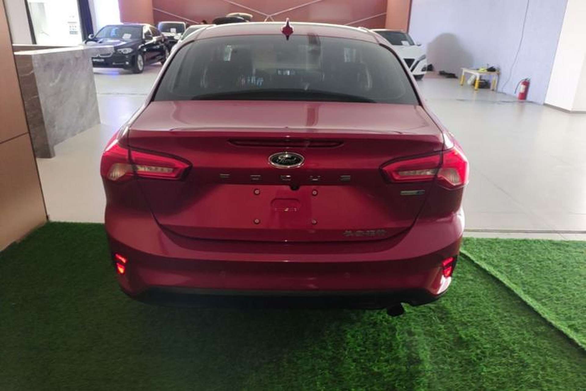 Used Ford Focus 2019 Sedan EcoBoost 125 Automatic Trendy Model China VI Standard Rear