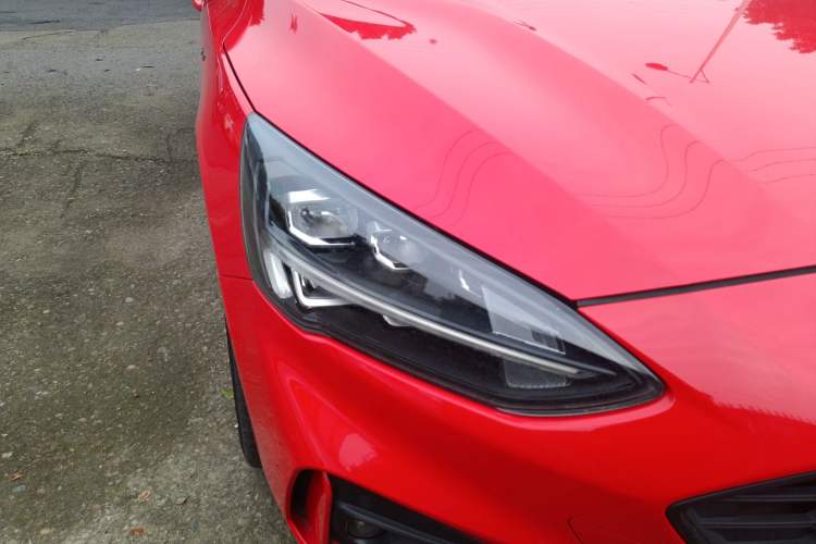 Used Ford Focus 2019 Hatchback EcoBoost 180 Automatic ST Line Right Front Headlight