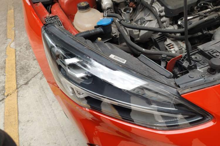 Used Ford Focus 2019 Hatchback EcoBoost 180 Automatic ST Line Right Front Headlight