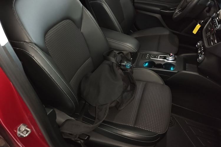 Used Ford Focus 2019 Sedan EcoBoost 125 Automatic Trendy Model China VI Standard Right Front Seat