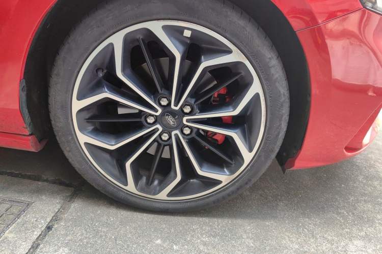 Used Ford Focus 2019 Hatchback EcoBoost 180 Automatic ST Line Right Front Wheel Hub