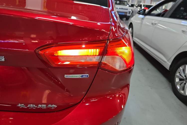 Used Ford Focus 2019 Sedan EcoBoost 180 Automatic Trend Edition Right Rear Taillight
