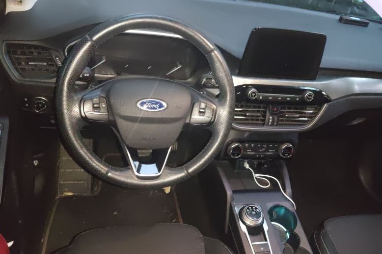 Used Ford Focus 2019 Hatchback 1.5L Automatic Trendy Version China VI Standard Steering Wheel