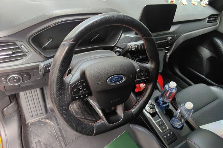 Used Ford Focus 2019 Hatchback EcoBoost 180 Automatic ST Line Steering Wheel