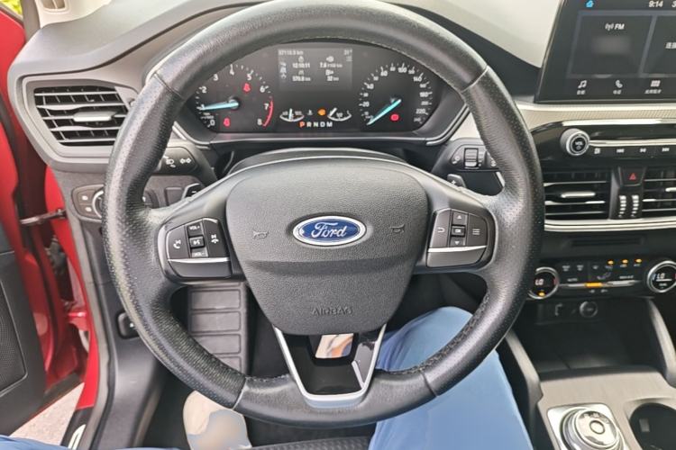 Used Ford Focus 2019 Sedan EcoBoost 180 Automatic Trend Edition Steering Wheel
