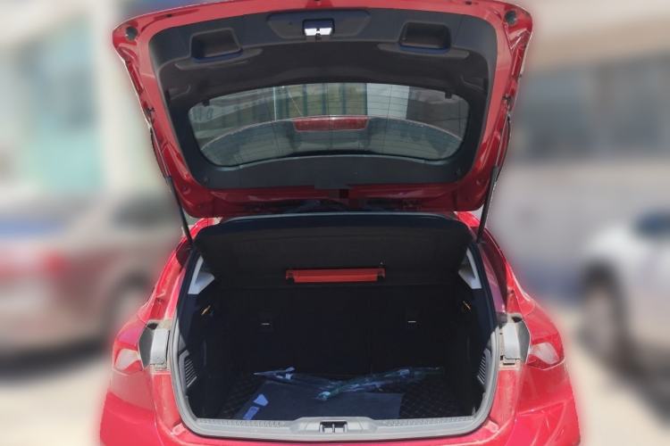 Used Ford Focus 2019 Hatchback 1.5L Automatic Sharp Edition China V Standard Trunk