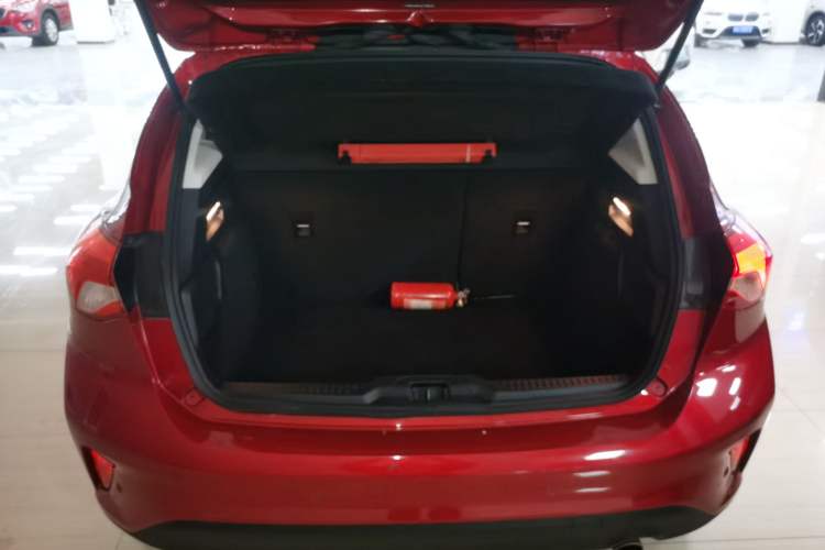 Used Ford Focus 2019 Hatchback EcoBoost 180 Automatic Trendy Model Trunk