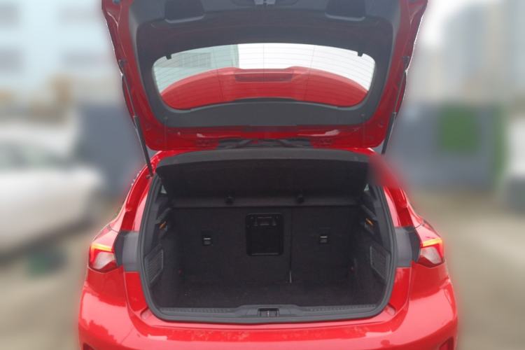 Used Ford Focus 2019 Hatchback EcoBoost 180 Automatic ST Line Trunk
