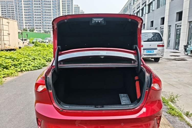 Used Ford Focus 2019 Sedan EcoBoost 180 Automatic Trend Edition Trunk