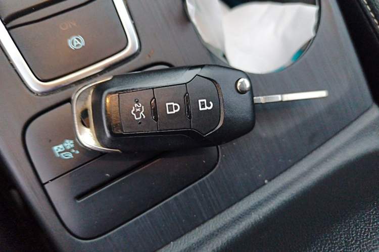 Used Ford Focus 2019 Hatchback EcoBoost 180 Automatic Trendy Model Vehicle Key