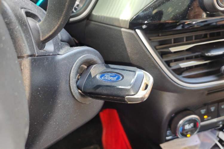 Used Ford Focus 2019 Sedan EcoBoost 180 Automatic Trend Edition Vehicle Key