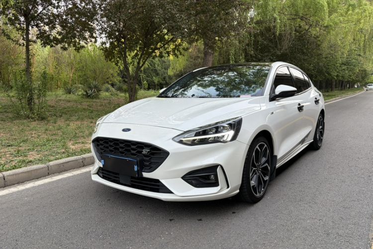 Ojetý Ford Focus 2019 Sedan EcoBoost 180 Automatic ST Line Guazi used car, China used car export, Used car for sale, Used  cars, Cheapest cars for sale