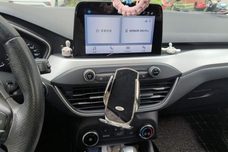 Used Ford Focus 2019 Hatchback 1.5L Automatic Fengeyue Model China VI Standard Audio And AC Panel
