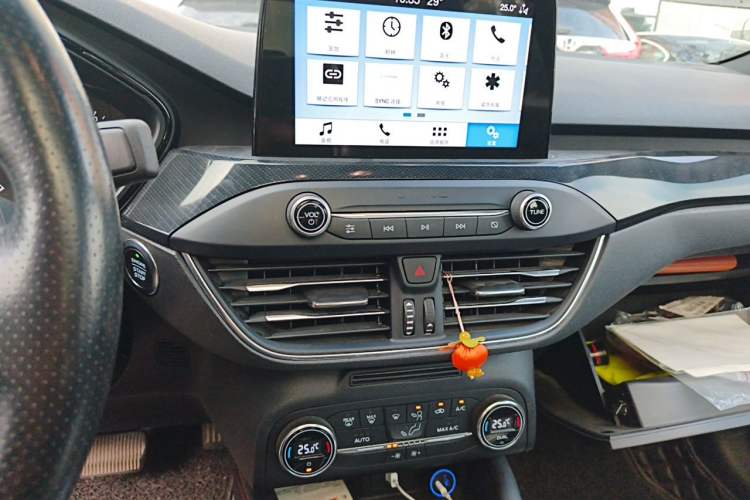 Used Ford Focus 2019 Sedan EcoBoost 180 Automatic ST Line Audio And AC Panel
