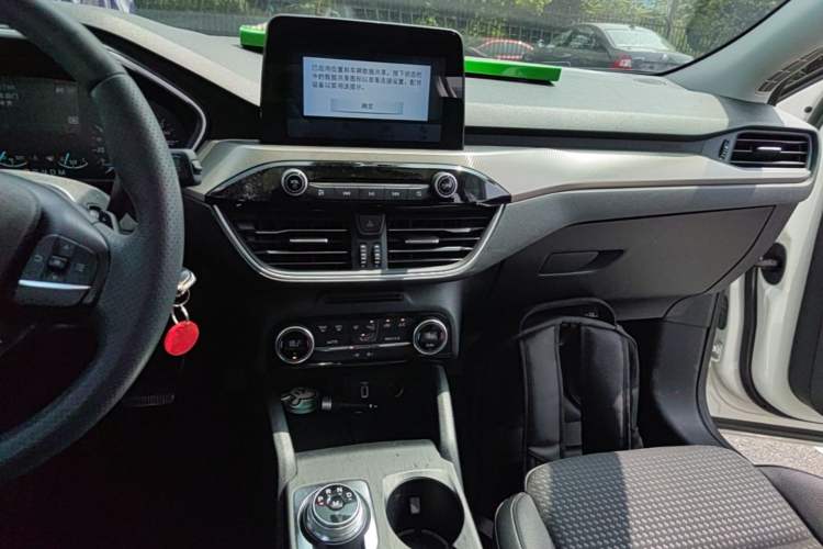 Used Ford Focus 2019 Hatchback EcoBoost 180 Automatic Trendy Model Audio And AC Panel